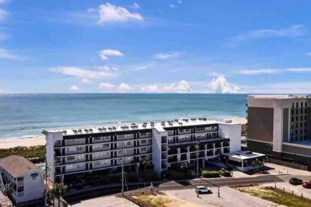 Oceanfront * Pool * Elevator * Boardwalk Apartment Каролина Бийч Екстериор снимка